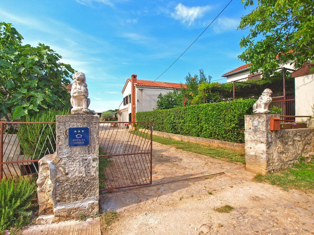 House Monteci 1378 Villa Galižana Exterior foto